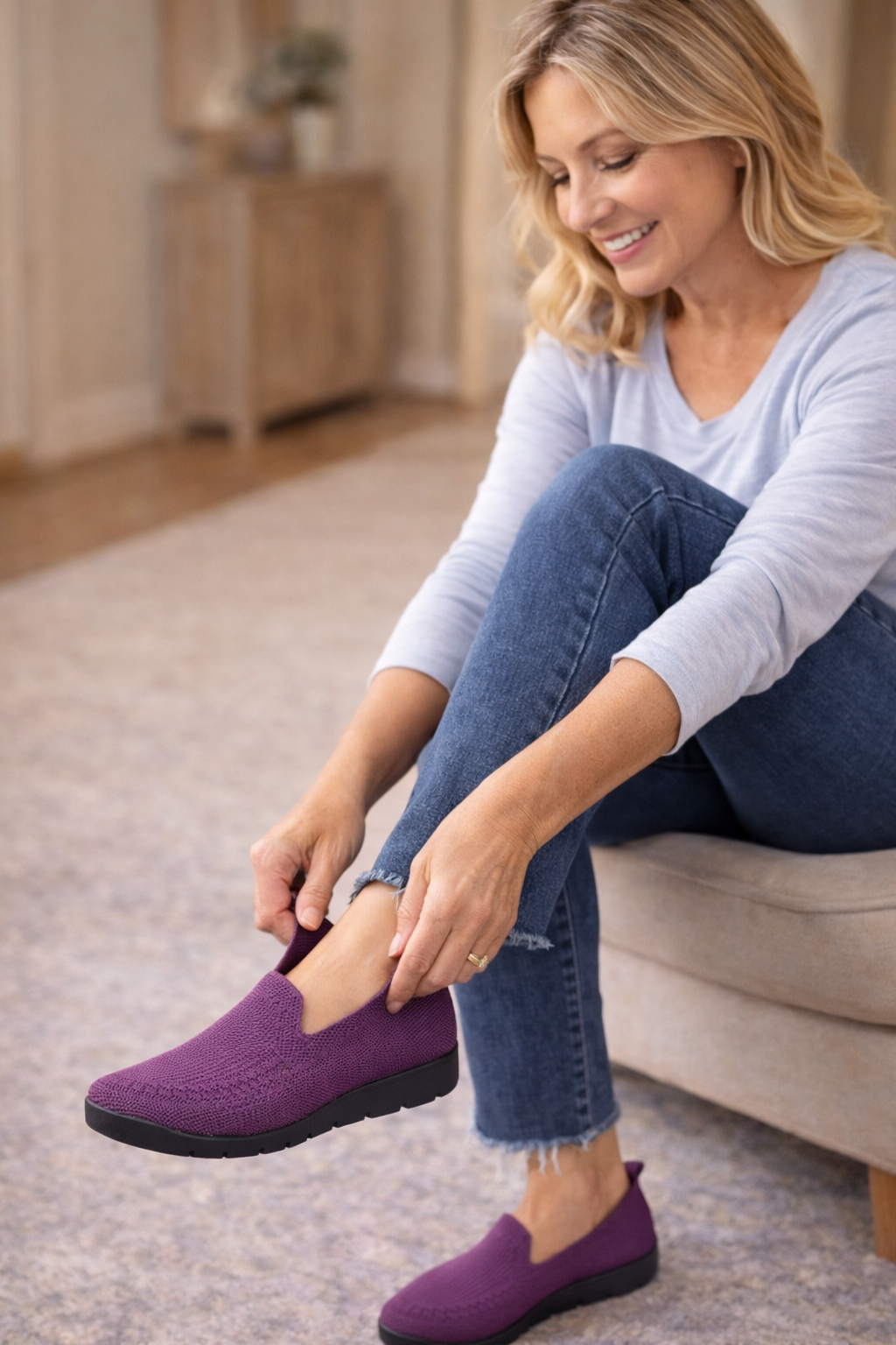 Easy slip-on loafer design