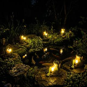 frog statues for garden,garden fairy figurines,backyard decor,garden solar lights,frog figurines